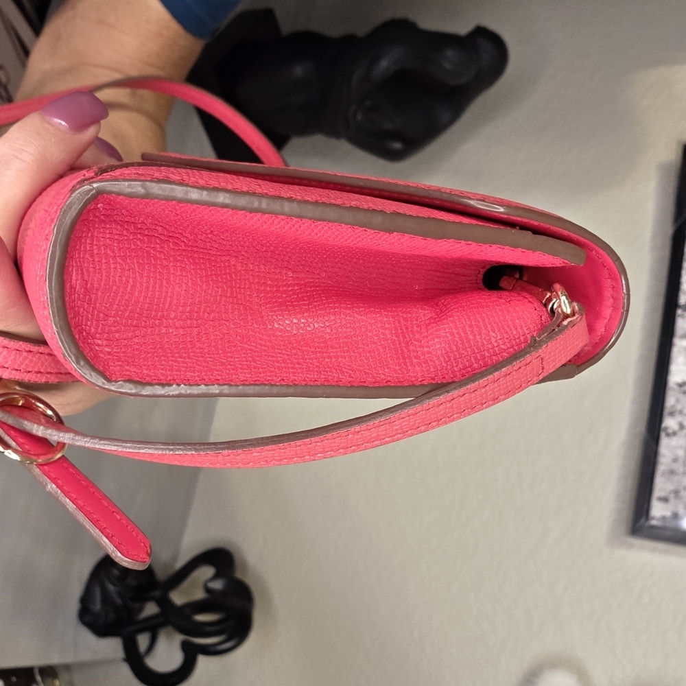 MCM Pink Leather Crossbody Bag. Comes With COA - Picture 2 of 9